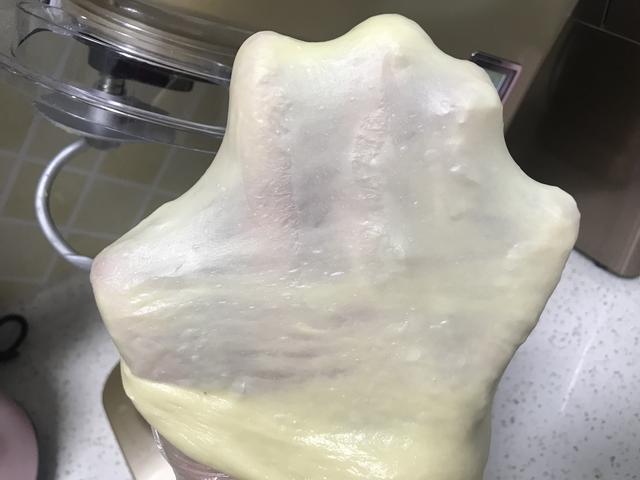  面包|教你做玉米油老面包，发酵时冷藏3个小时，更松软香甜