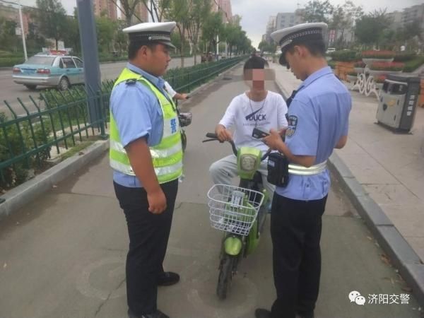 交警大队|区交警大队持续整治非机动车交通违法行为