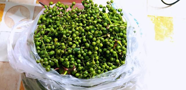  添加|1斤青花椒2斤菜籽油，教你自制花椒油，无添加，比买的还香