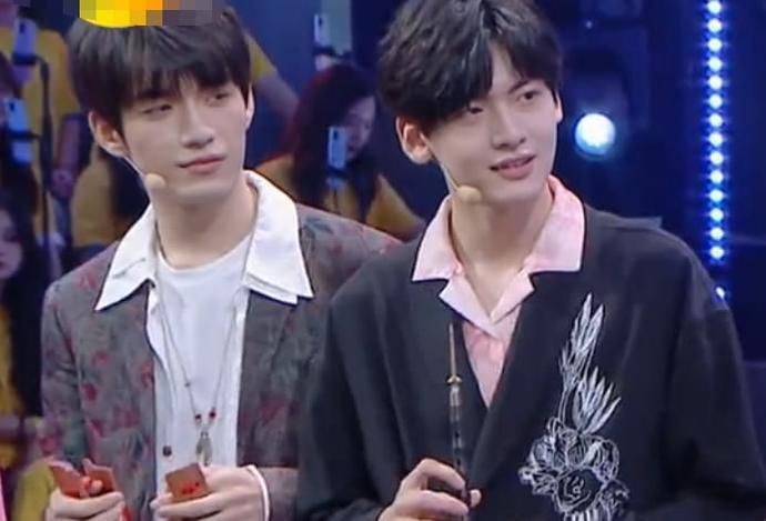  杨颖|《快本》下期放大招，蔡徐坤杨颖都来了，四位男团成员同台！