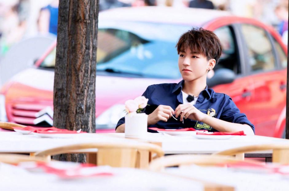  知情人|王俊凯录中餐厅4片酬被扒，看到数额，知情人爆料是他自己要求的