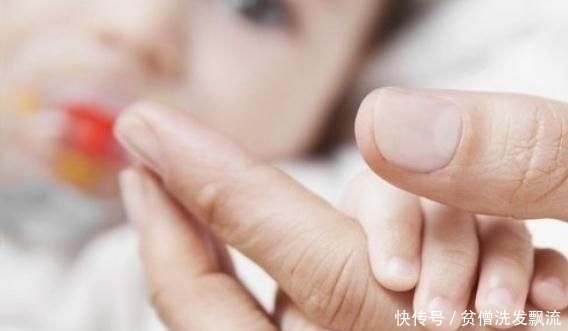  孩子|中国爸妈生出“混血宝宝”，3次亲子鉴定后，宝爸乐开了花