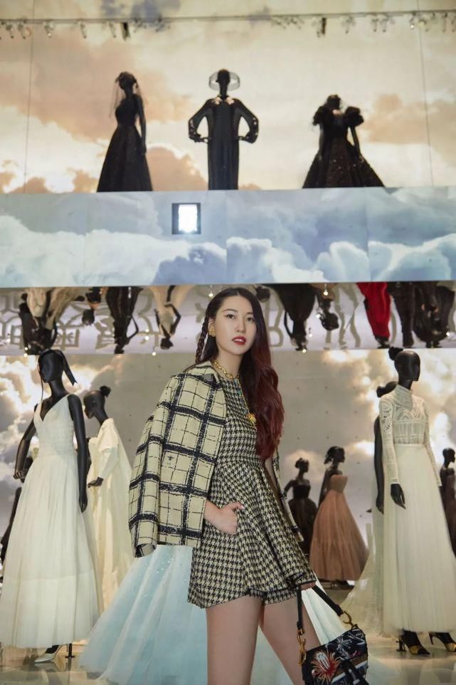  文化|杨颖 赵丽颖 黄轩等明星齐打卡，浓缩了73年DIOR文化的展览值得一看！