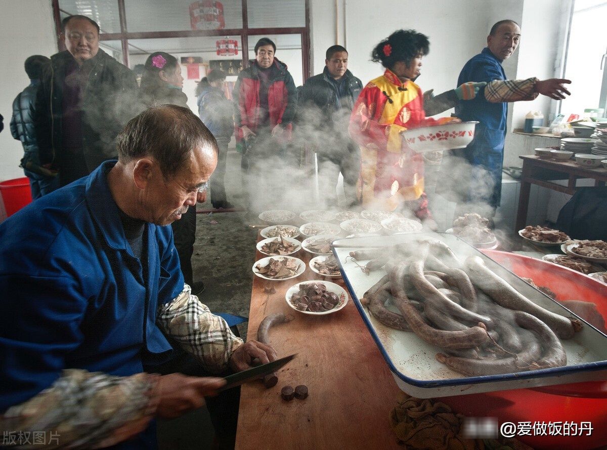 美味|正宗东北杀猪菜怎么做，真不是你想的那么简单，既是美味又是乡愁