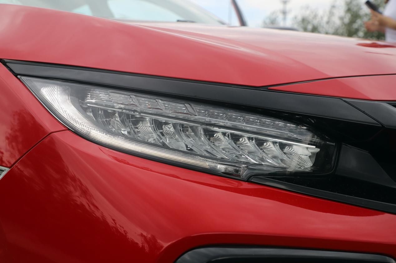  国内|超跑颜值、小钢炮性能，全新思域Hatchback如何选？