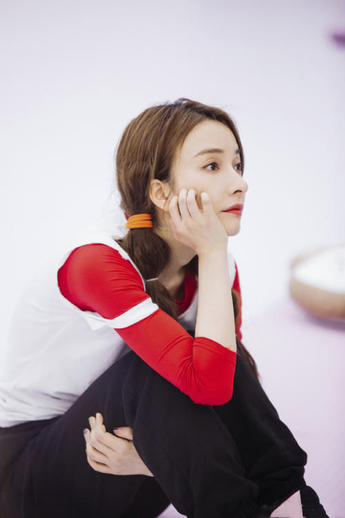  舞台上|《浪姐》复活名单确定，吴昕感谢粉丝，沈梦辰强势归来，许飞遗憾