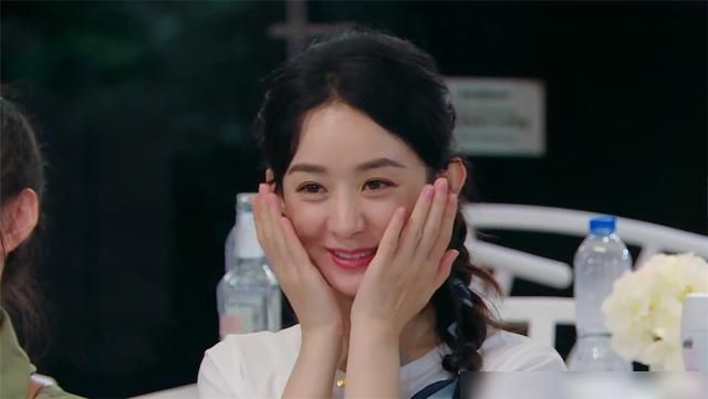  铁板|赵丽颖成黄晓明2号？还是常规套路，但这次《中餐厅》踢到了铁板