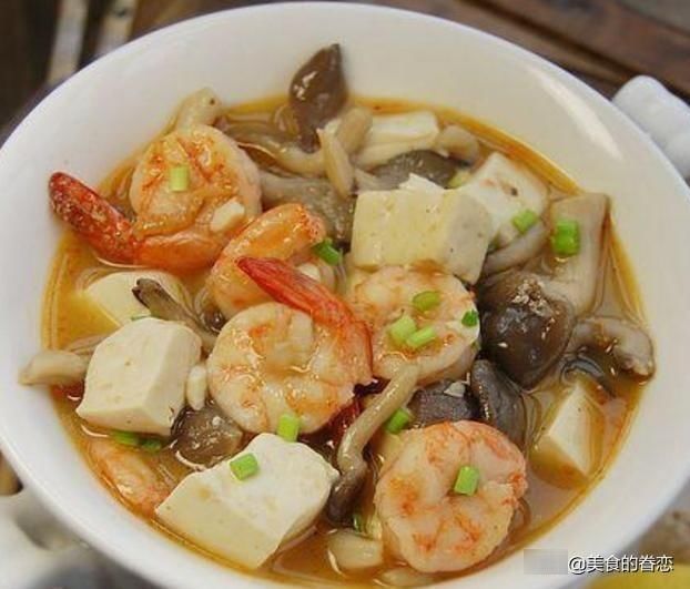  做法|风味咸鸡锅，生爆红鮰，尖椒肥肠，三鲜豆腐的做法