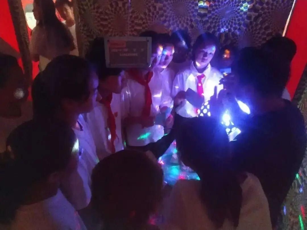 反毒|“反毒大篷车”,上好禁毒“开学第一课”