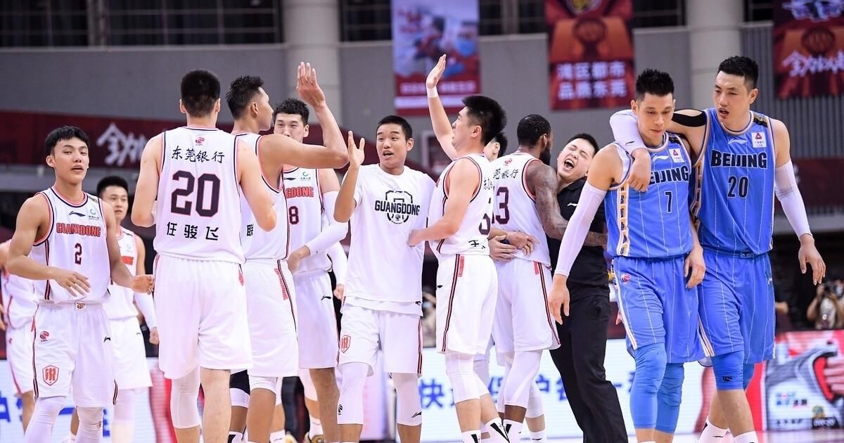  北京|首钢最新动态，尤度遭弃，书豪联手74分先生，短板补齐再冲冠军