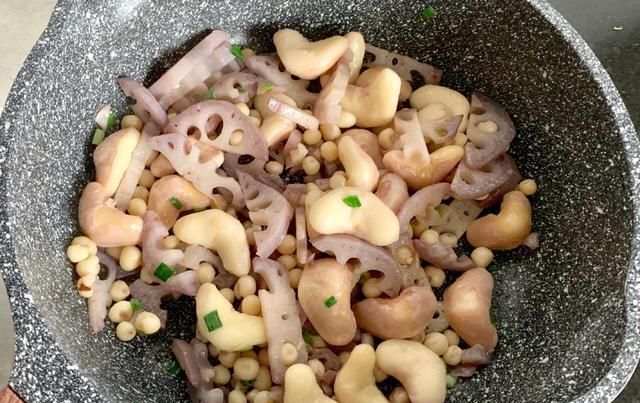  人参|鸡头米是“水中人参”，100元1斤，再贵也要买，常吃身体好