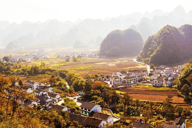  好去处|徐霞客曾到过的万峰林，和地球上一道美丽疤痕，是夏日自驾好去处