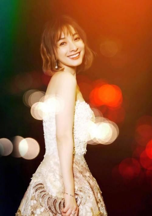  姐姐|吴昕回忆妈妈下岗蹲地上哭，抹泪哭诉：我必须要努力让家里条件变好