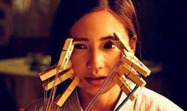 魅力|Baby为证自己天然脸,用8个夹子夹脸?网友:让人不敢相信!