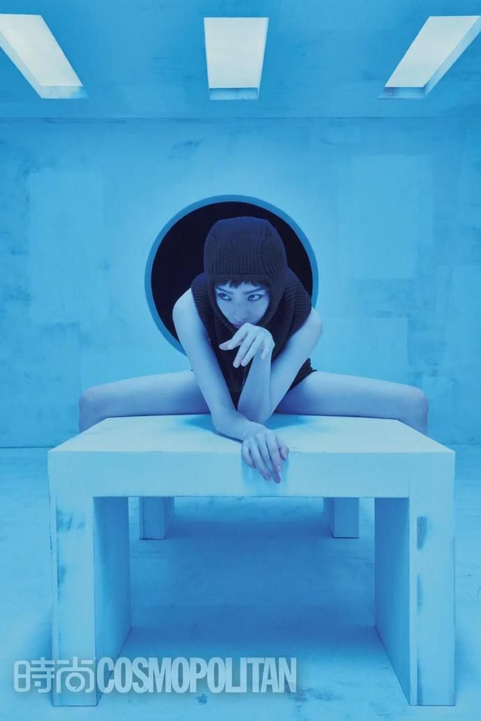 主题|组图：你看懂了吗？倪妮未来感“狮子座”主题写真大片