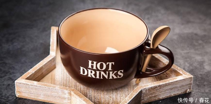  喝水|心理测试 测试你的心理年龄是多少 你会用哪个杯子喝水