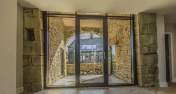 骗子|男子310万买下别墅,如今涨到1400万反以46元甩卖,有人骂他是骗子