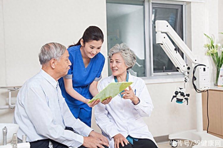 肺癌抗癌达人凌志军(人民日报记者凌志军抗癌成功，从肺癌晚期到肿瘤消失，坚持不化疗)