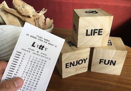 约合人民币|女子因疫情失去工作，买张彩票中了1000万元，如今却拒绝花钱