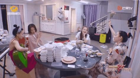  浪姐|看了《浪姐》才发现，钟丽缇就是现实生活中的“人鱼公主”