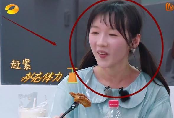  大厨|《中餐厅》34度，赵丽颖穿秋装，黄晓明脱妆，林大厨被张大厨怼