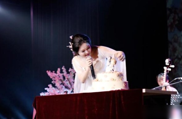 拒绝|她曾因长得丑蒙面上中国好声音,被那英拒绝,后来却高不可攀