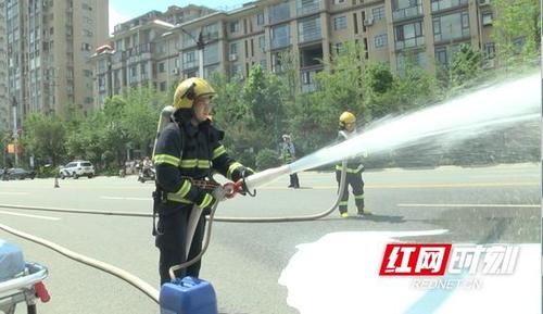  学生|校车发生交通事故 教科书的操作是这样的