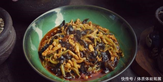 放置在一旁|正宗川菜——鱼香肉丝,过年不能缺席,方法都在这里了