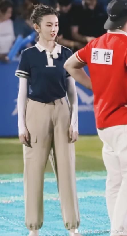 全场|《跑男》下期未播先火,迎来史上唯一一位不怕指压板的嘉宾,全场呆住