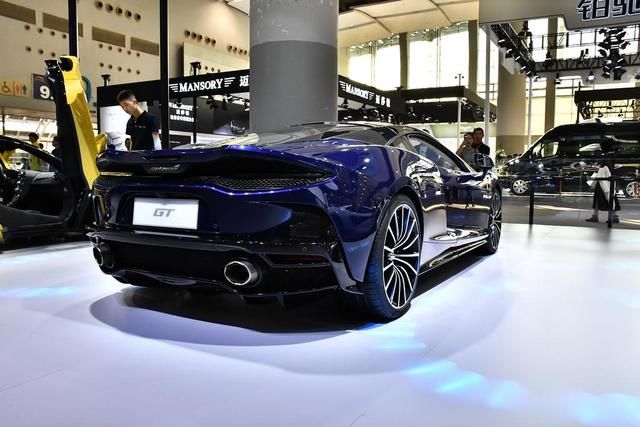 有钱人|198万起,主打豪华舒适的GT双门跑车,有钱人的大玩具!