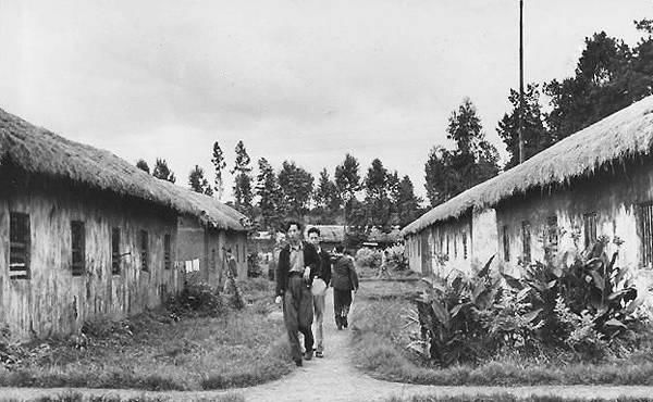  心中|今日大学已遍地，而这所仅存在了8年的大学却是我心中的第一！