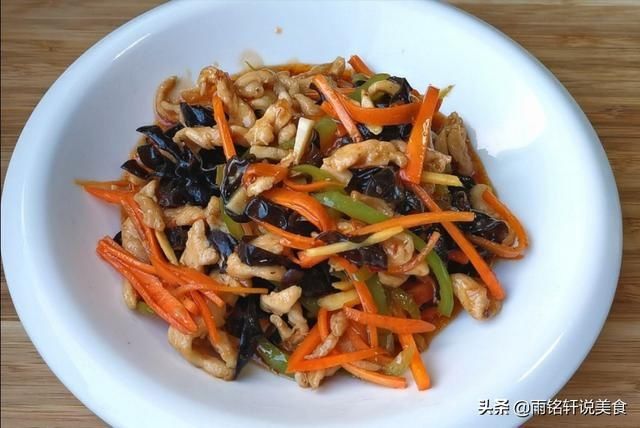 便宜|百吃不厌的鸡胸肉做法，不炸不煎，便宜又营养，酸辣过瘾太下饭了