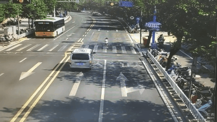 礼让时间|柳州礼让斑马线红黑榜曝光！快看看你上榜了吗？