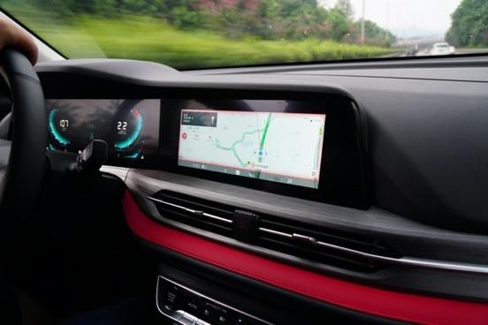 蓝鲸|恬静身躯下的澎湃心脏——长安CS55PLUS蓝鲸版试驾