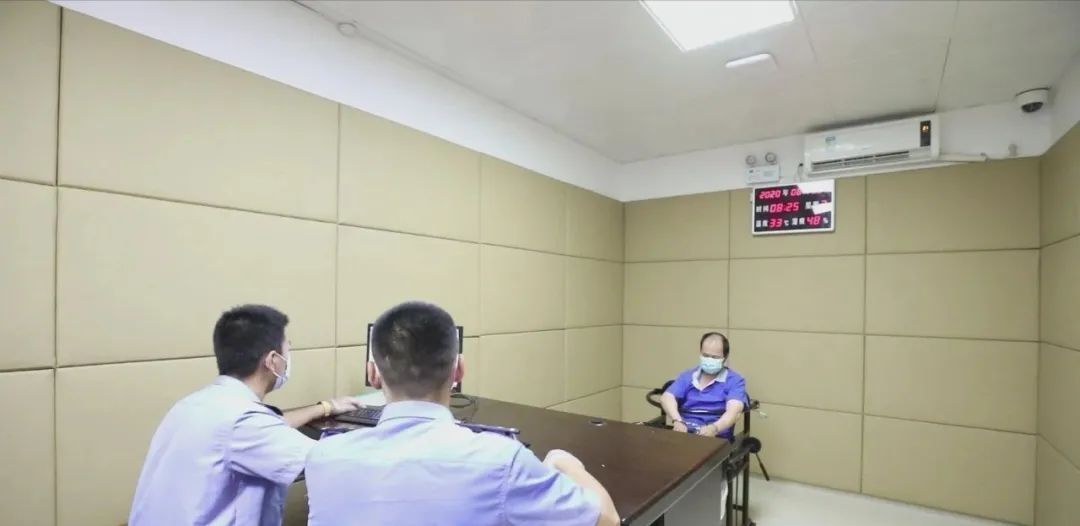 年后|因口角引发肢体冲突，男子用剪刀将人刺死，逃亡27年后，在桂林一福利院内被抓