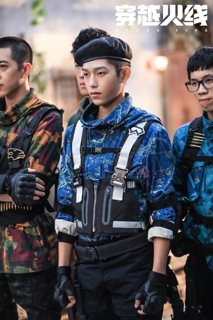  火线|《穿越火线》开播 王锵变身热血电竞少年