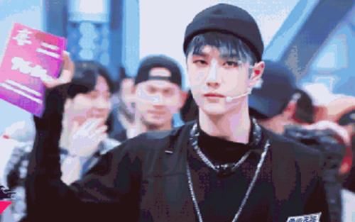 队长|《街3》中他只得了第四名,王一博“舞技”是否被粉丝吹的太厉害?