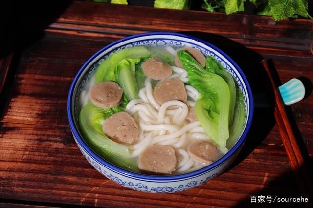 早餐|它是早餐也是午餐,没时间煮饭就煮一碗,连汤汁都不剩,太好吃了