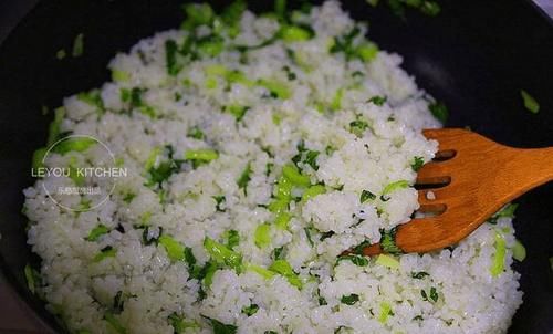  清清爽爽|10分钟炒饭，调味只要1勺盐，清清爽爽，夏天吃正好