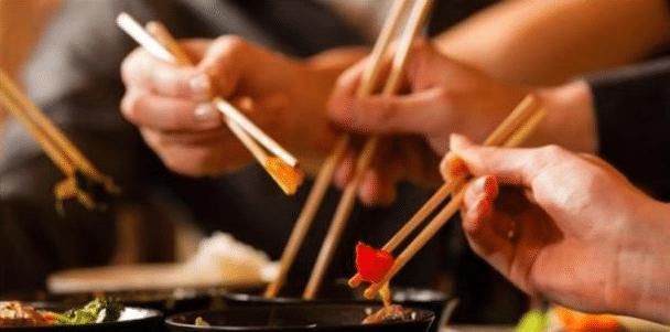 树木|老外:为什么中国人不使用钢制筷子?明明可以节约很多树木