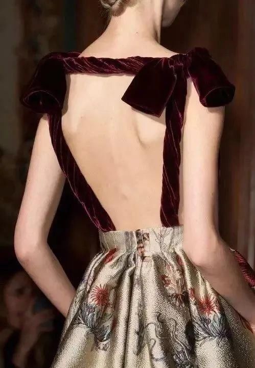 细节|时装背部细节表现丨绝对不能敷衍的背部设计