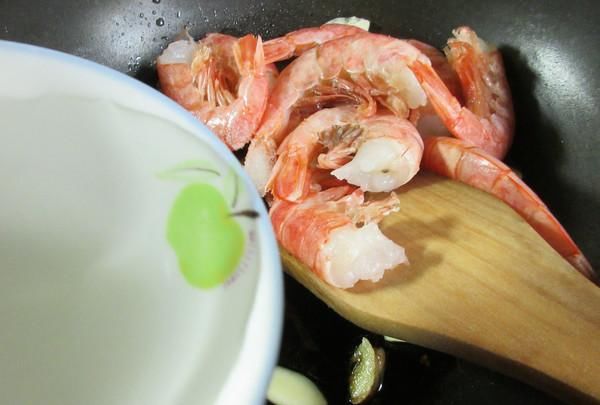 不新鲜|虾背里的黑线很脏吗?能不能吃?营养师告诉你吃虾的这个事项