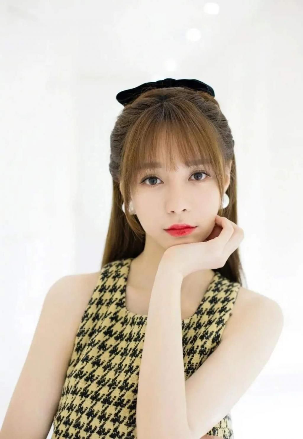  浪姐|靠《浪姐》圈粉的沈梦辰，私下更是穿衣达人，甜美帅气风随意切换