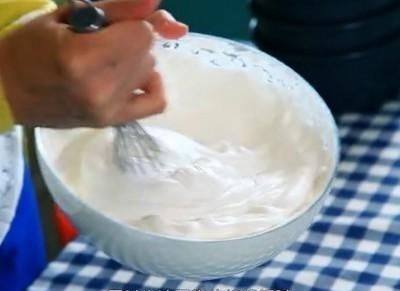  蛋白霜|买草莓奶油蛋糕只会让你快乐一段时间，你自己做的是永恒的味道