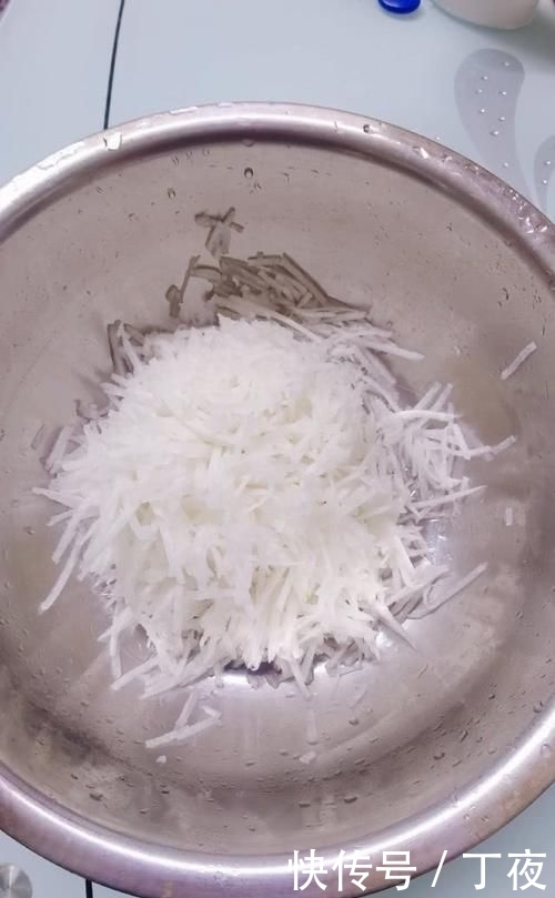 白萝卜|它是“小人参”,夏季要给孩子多吃,开胃好吸收,孩子个头蹿一蹿