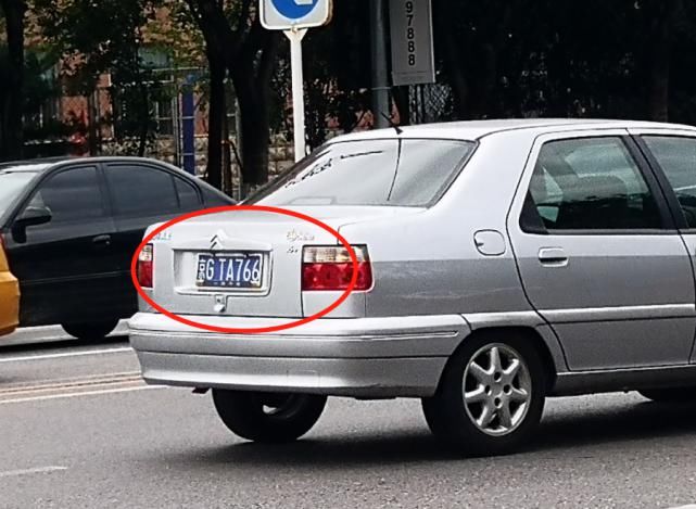 路口|曝光！平谷区医院路口行人闯红灯，你认识吗？