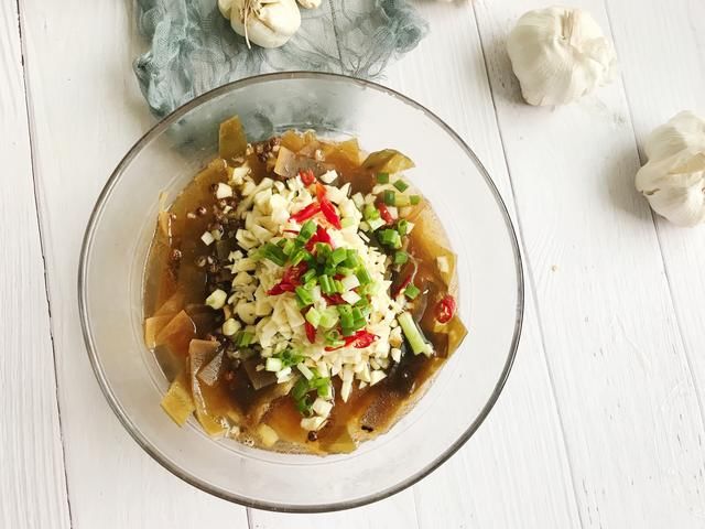  做法|海带最新做法，不炖不煮，让你吃了就上瘾，每次都做一锅不够吃