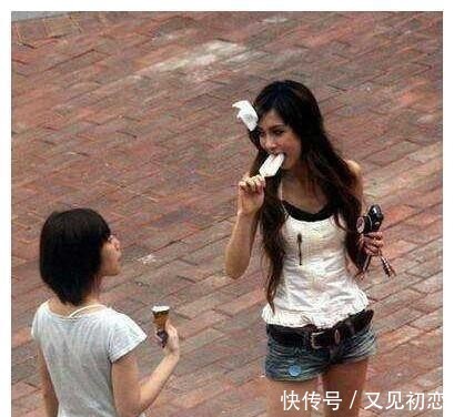 黄晓明|黄晓明怎么想?18岁Baby日本旧照曝光,在大街上豪放吃雪糕