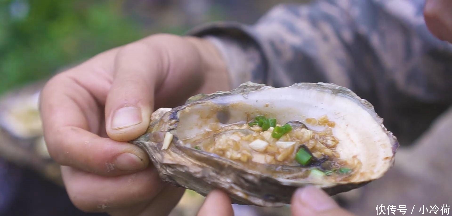  做法|用柠檬烤生蚝，做法越简单，越能保留生蚝的鲜味！