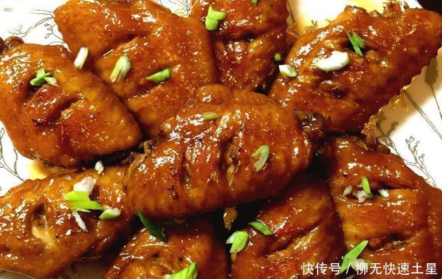 上桌|孩子爱吃的可乐鸡翅,简单3步就能上桌,甜香软嫩,营养又美味